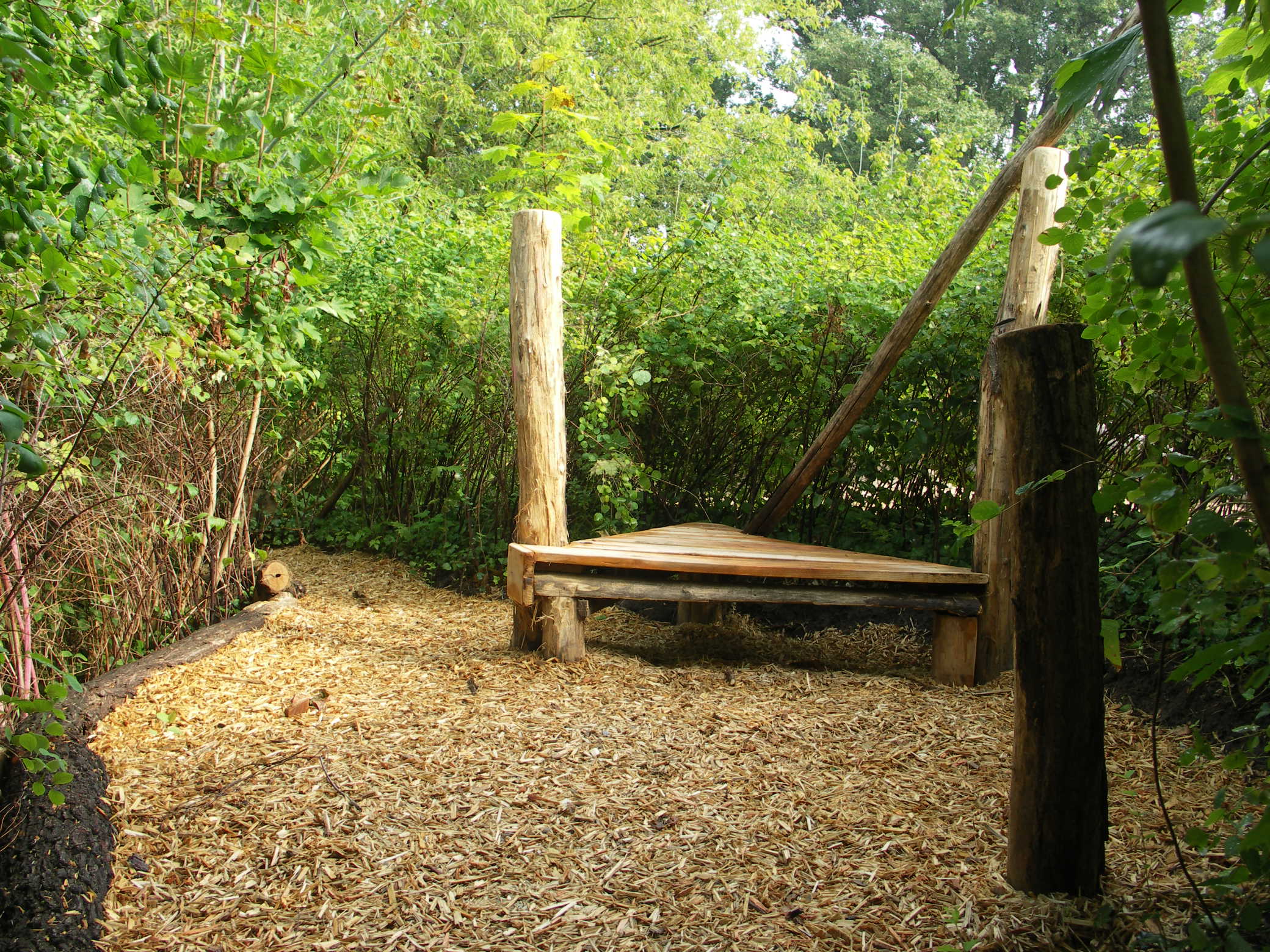 Das Reservat Berlin: Gartengestaltung, Gartenbau, Gartenpflege - KONICA MINOLTA DIGITAL CAMERA